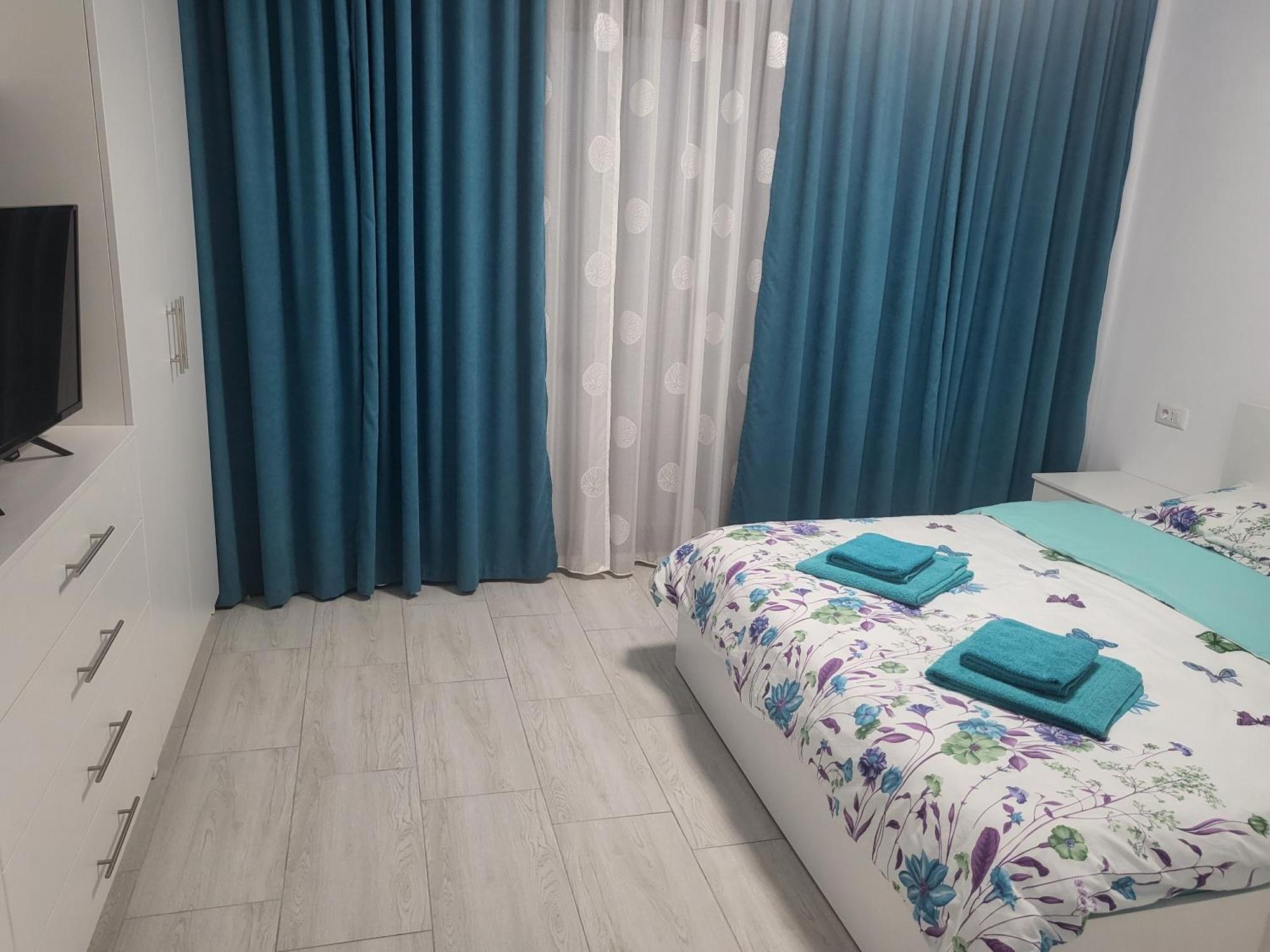 Apartament Alex, Dem Radulescu Râmnicu Vâlcea Екстериор снимка